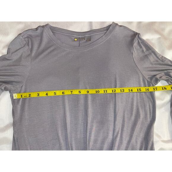 Zella Top in Lovely Purpleish Grey - Size M - Twist Detail at Hem - Model Fabric - Picture 6 of 10